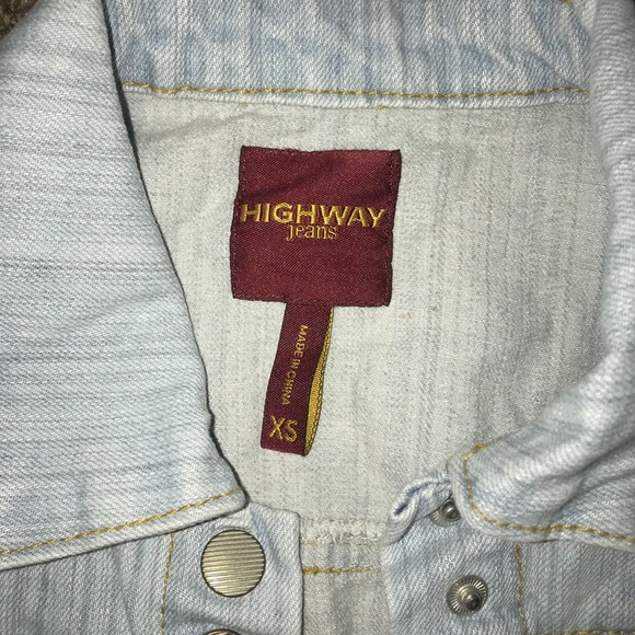 Jean jacket - Picture 2 of 3